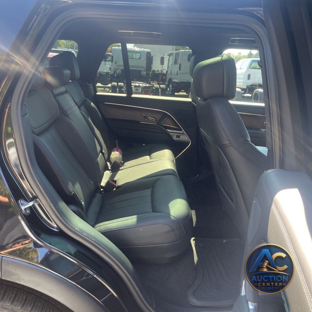 2023 Land Rover Range Rover SE