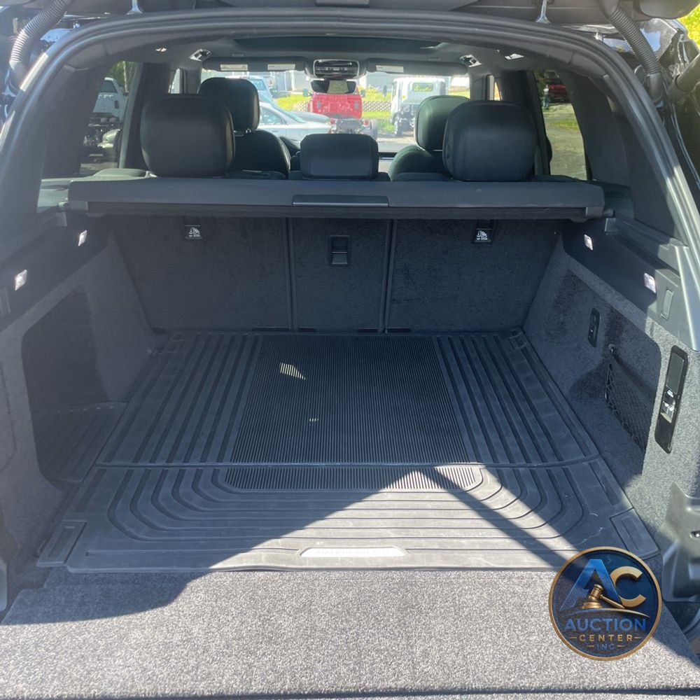2023 Land Rover Range Rover SE