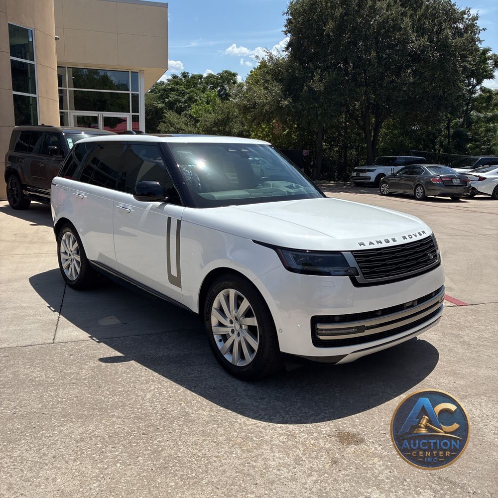 2024 Land Rover Range Rover SE P400