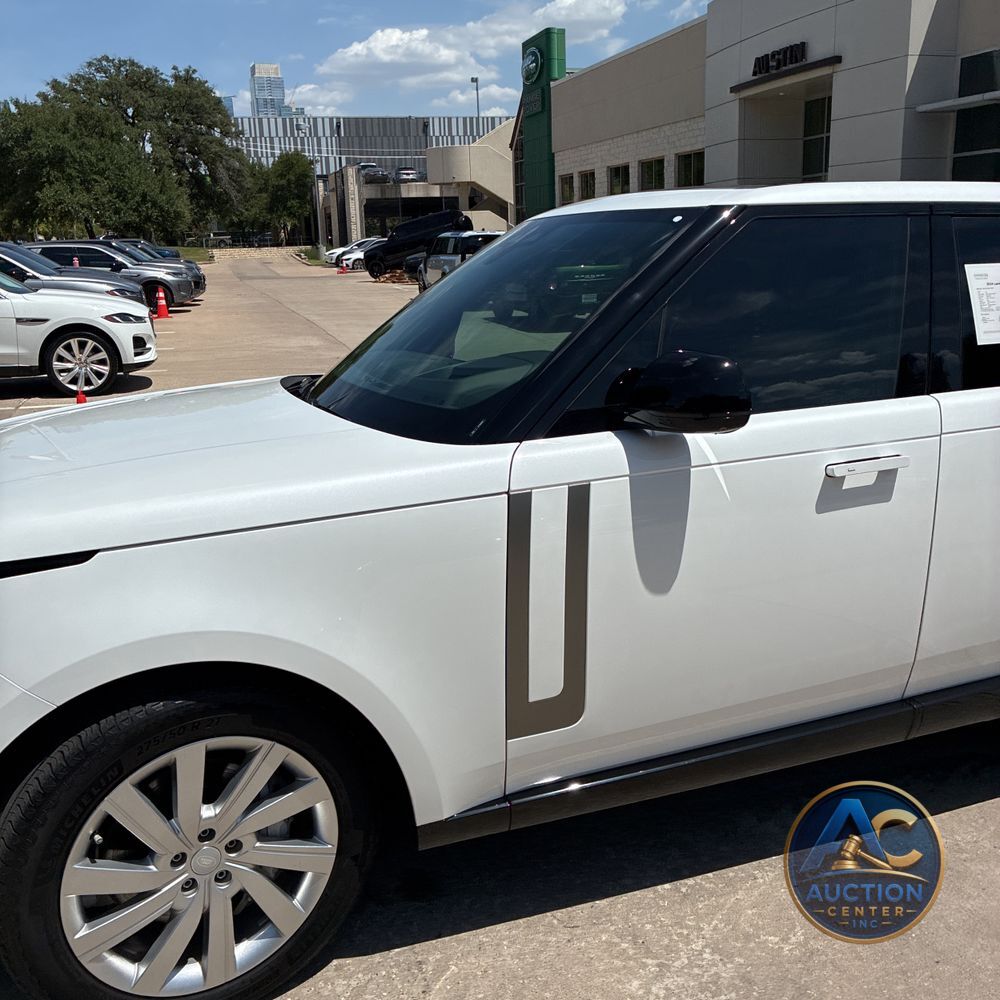 2024 Land Rover Range Rover SE P400