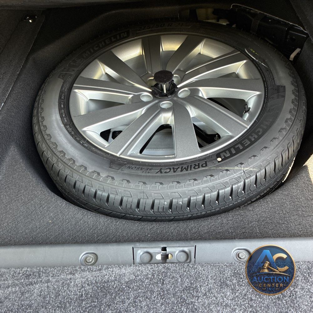 2024 Land Rover Range Rover SE P400