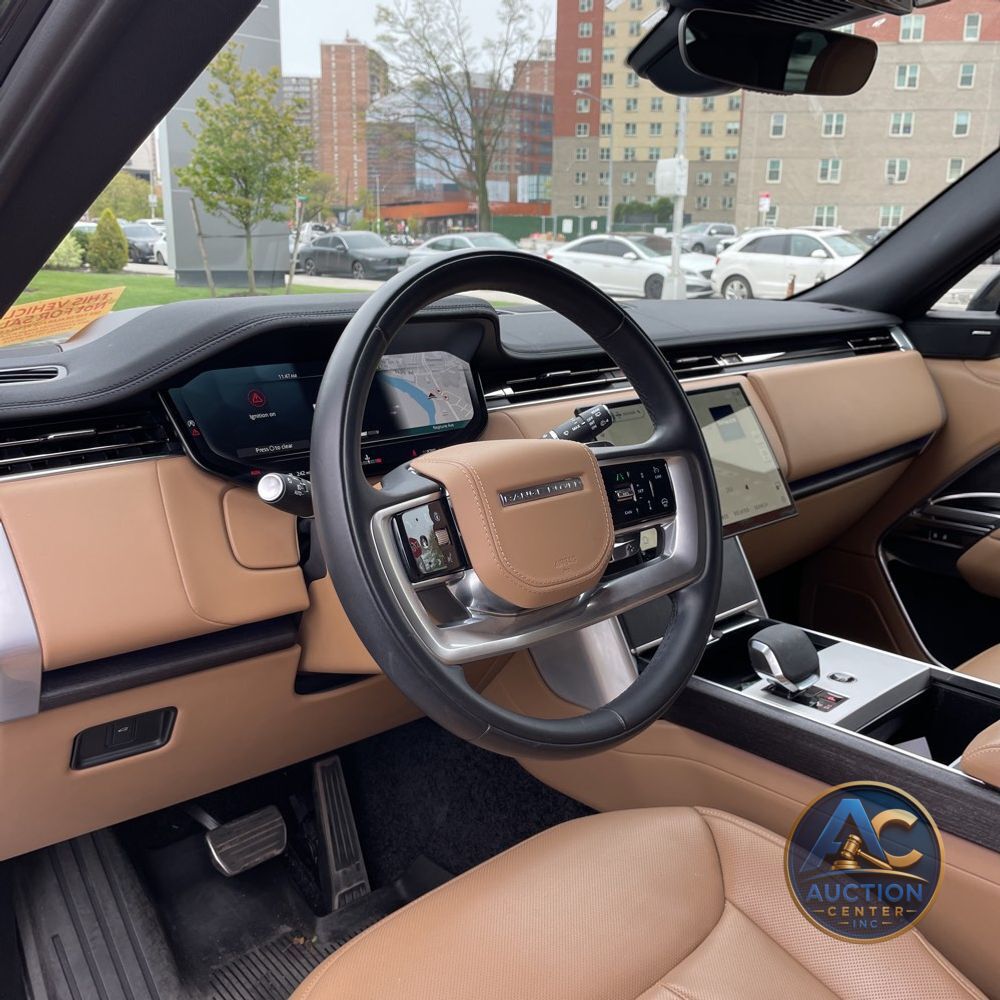 2025 Land Rover Range Rover P400 SE