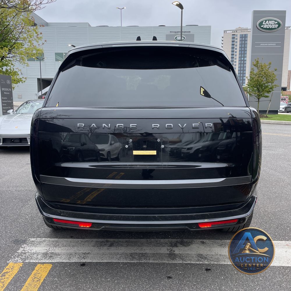 2025 Land Rover Range Rover P400 SE