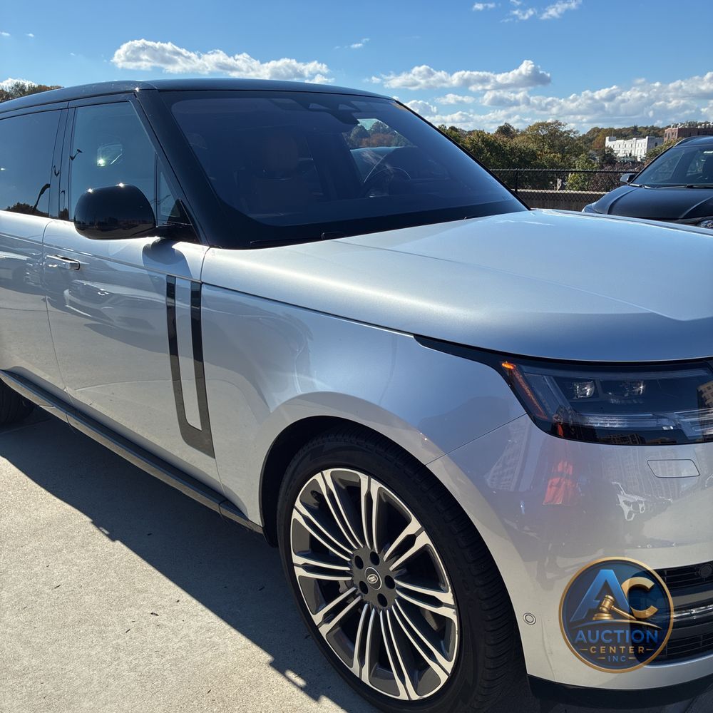 2023 Land Rover Range Rover P530 SE LWB