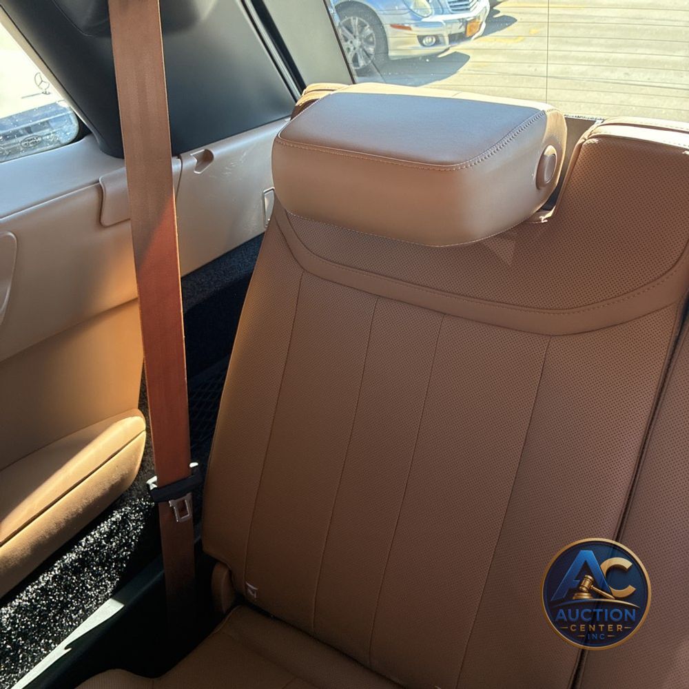 2023 Land Rover Range Rover P530 SE LWB