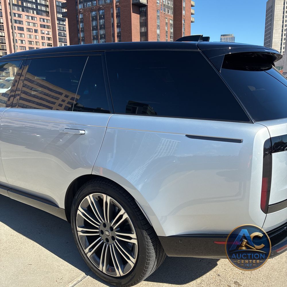 2023 Land Rover Range Rover P530 SE LWB