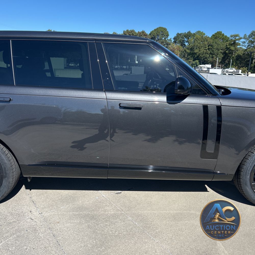 2023 Land Rover Range Rover P530 SE LWB