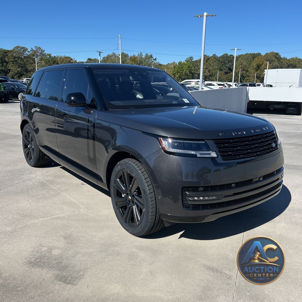 2023 Land Rover Range Rover P530 SE LWB
