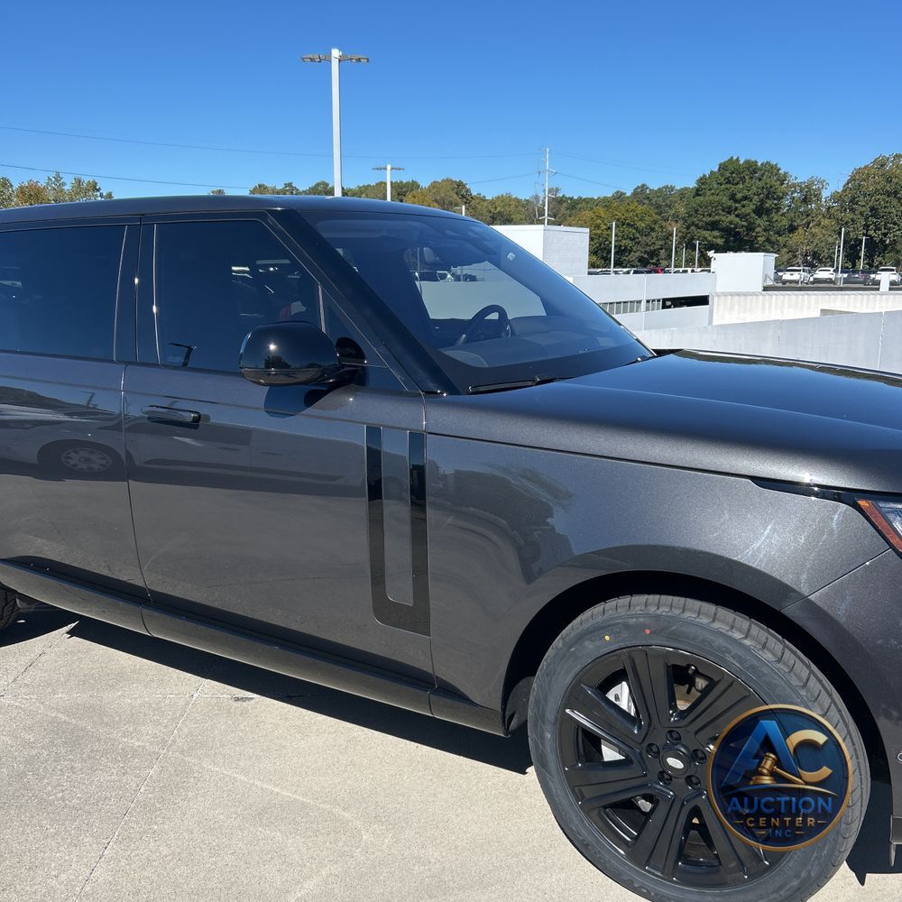 2023 Land Rover Range Rover P530 SE LWB