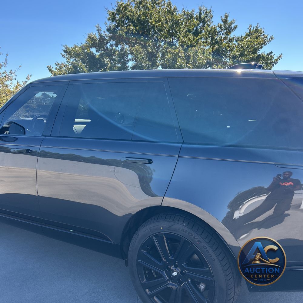 2023 Land Rover Range Rover P530 SE LWB