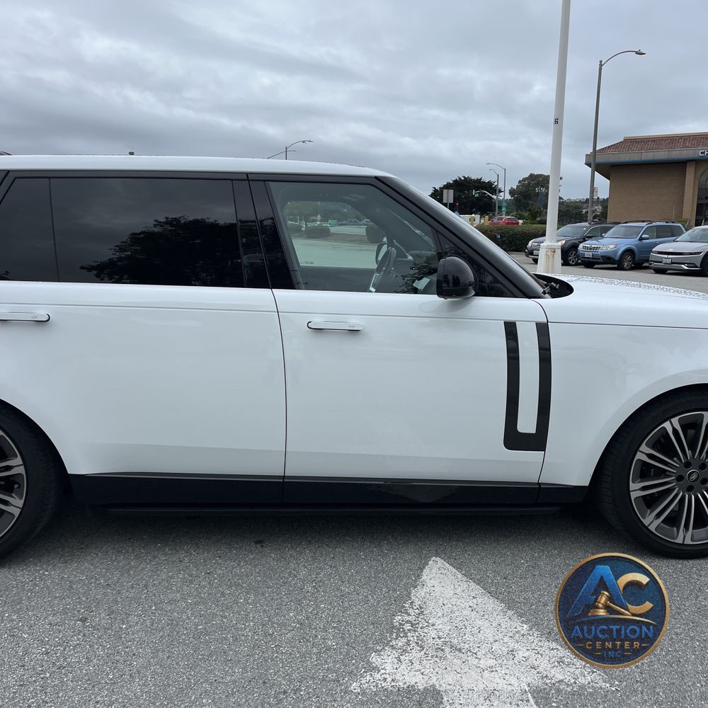 2023 Land Rover Range Rover SE