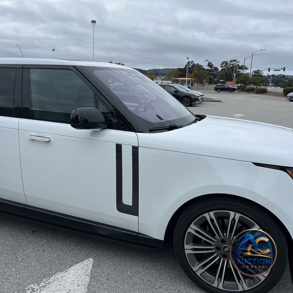 2023 Land Rover Range Rover SE