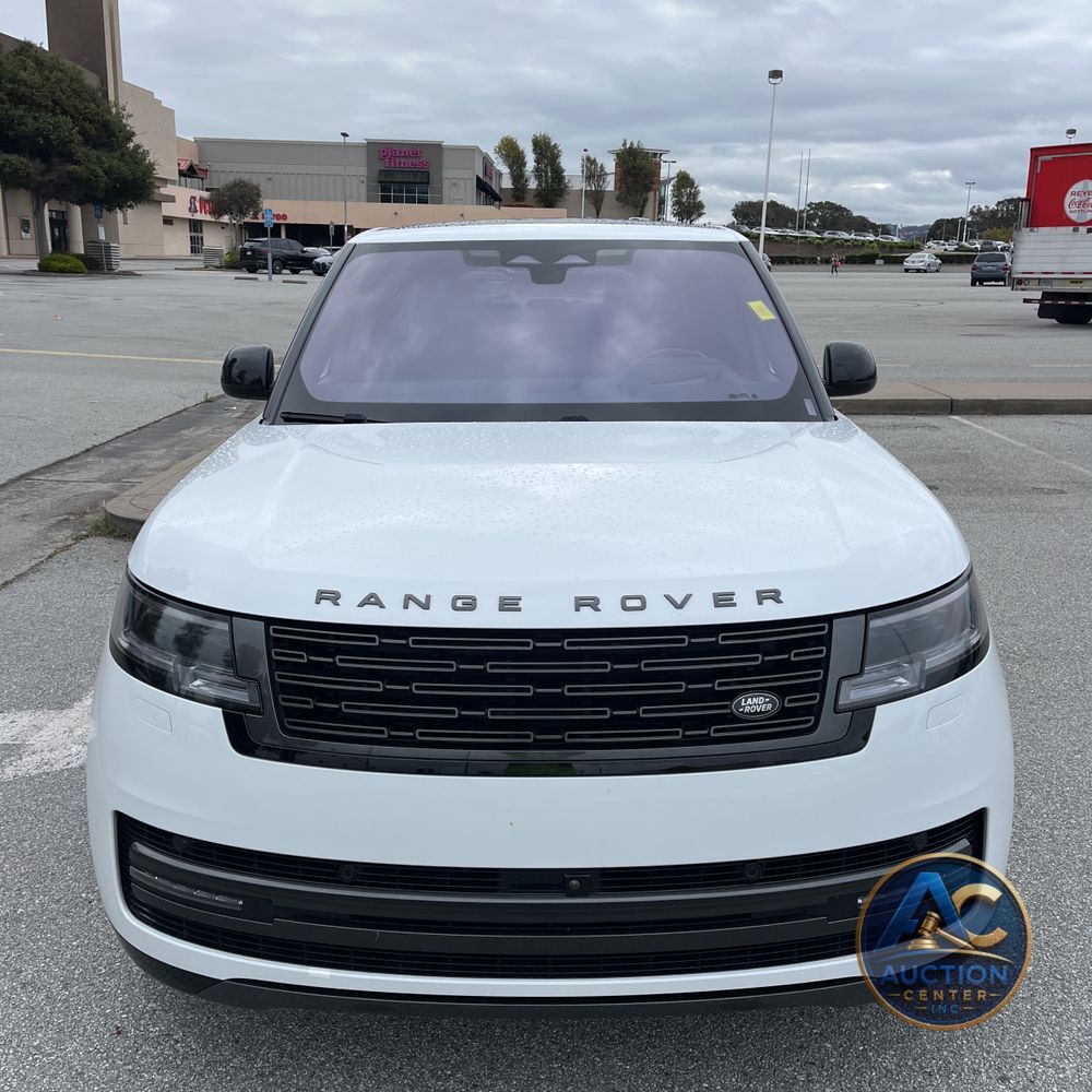 2023 Land Rover Range Rover SE