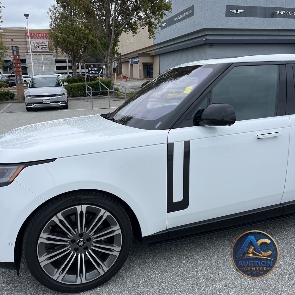2023 Land Rover Range Rover SE