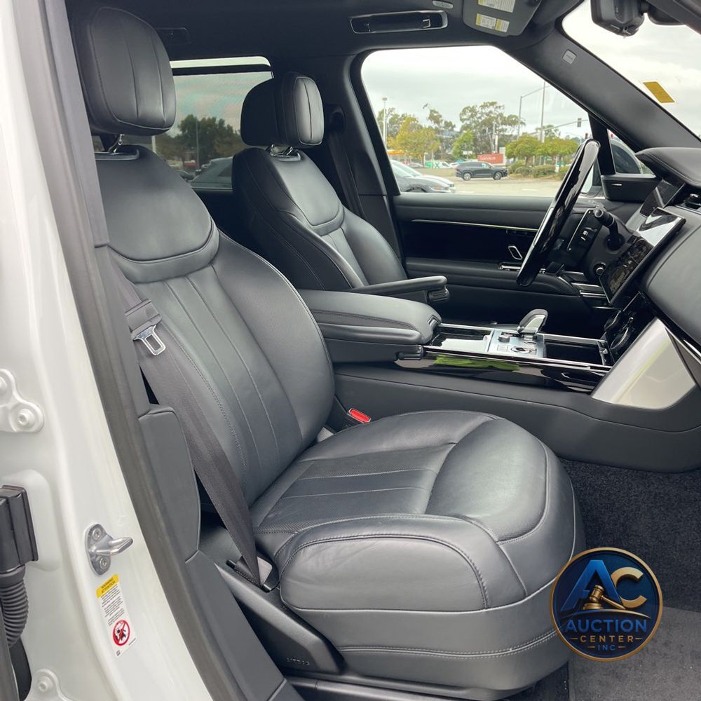 2023 Land Rover Range Rover SE