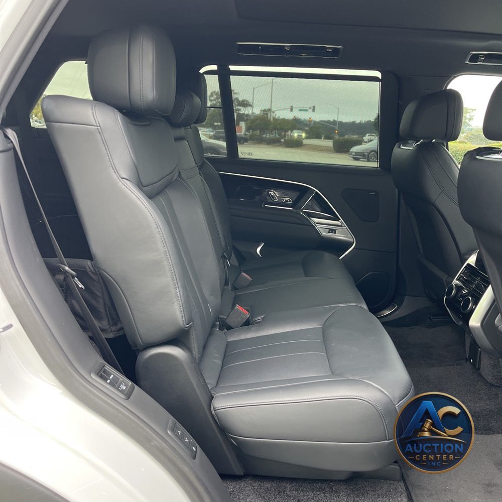 2023 Land Rover Range Rover SE