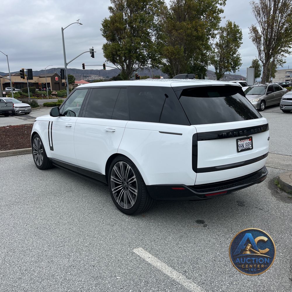 2023 Land Rover Range Rover SE