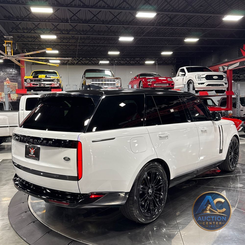 2023 Land Rover Range Rover P530 SE LWB
