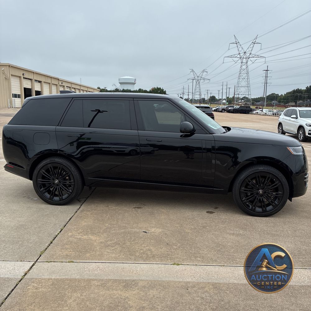 2025 Land Rover Range Rover SE P530