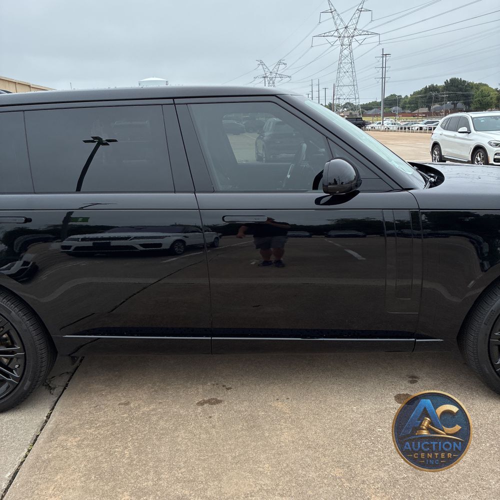 2025 Land Rover Range Rover SE P530