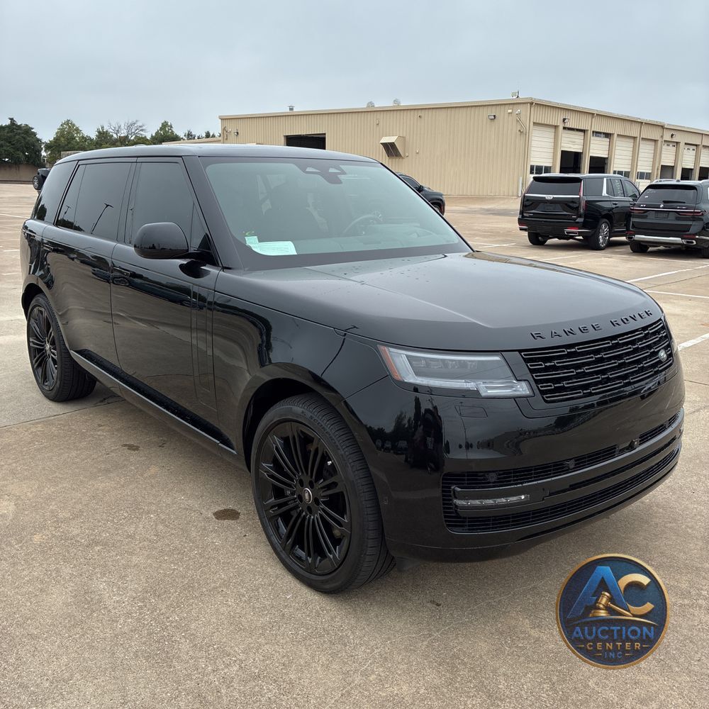 2025 Land Rover Range Rover SE P530