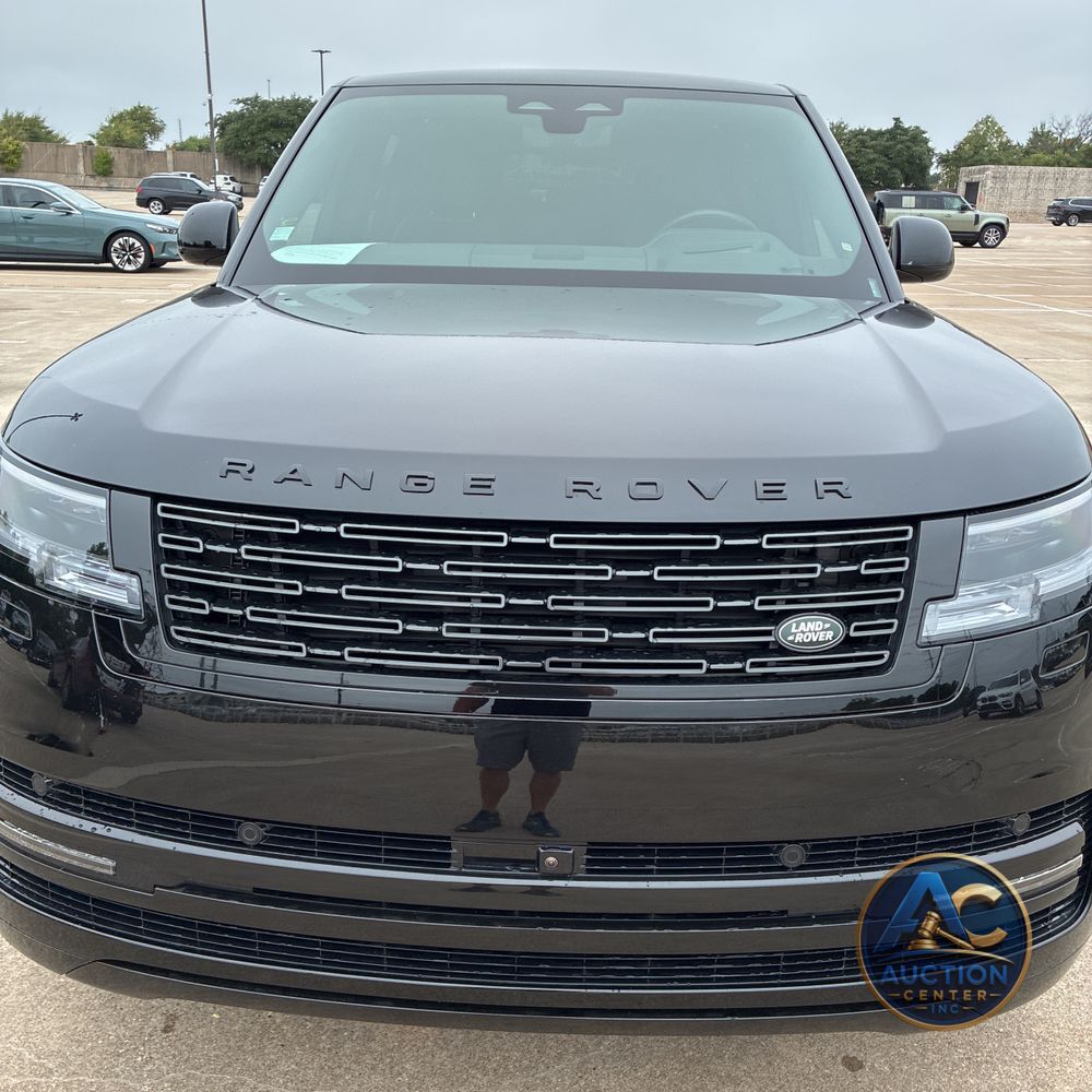 2025 Land Rover Range Rover SE P530