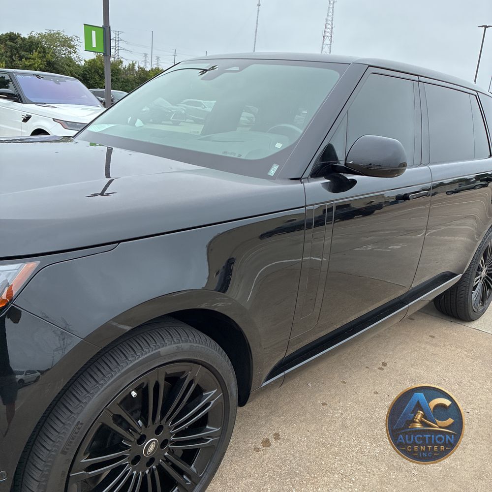 2025 Land Rover Range Rover SE P530