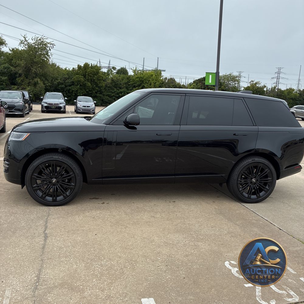 2025 Land Rover Range Rover SE P530