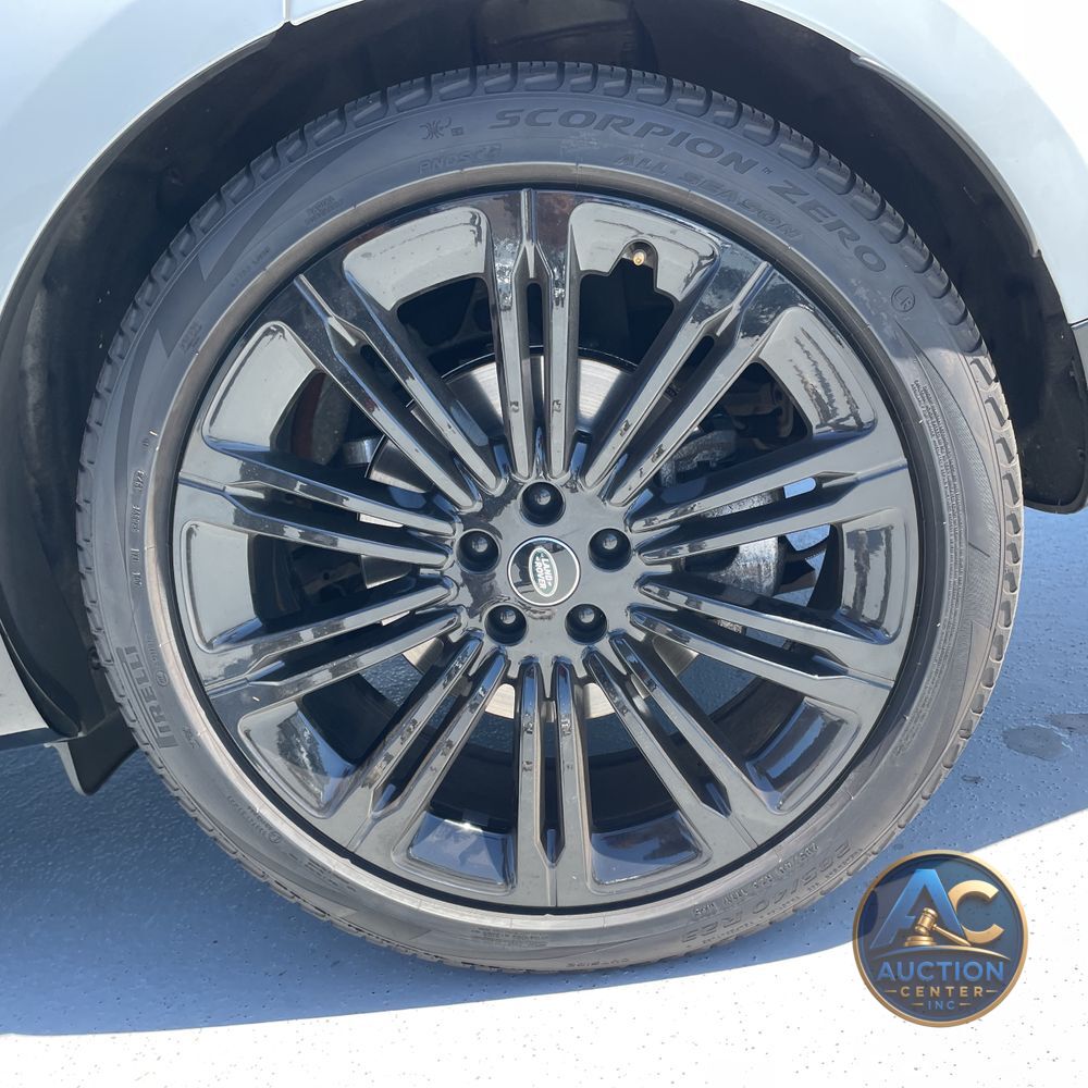 2023 Land Rover Range Rover SE