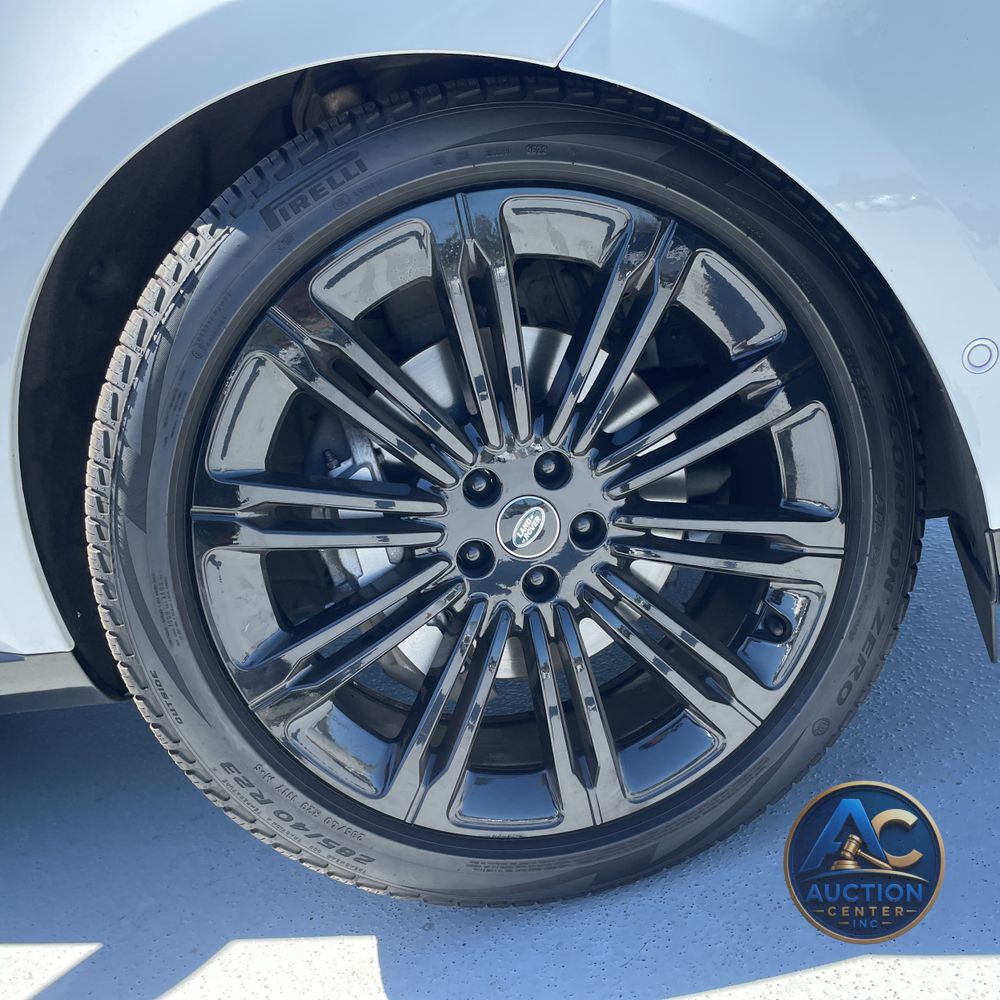 2023 Land Rover Range Rover SE