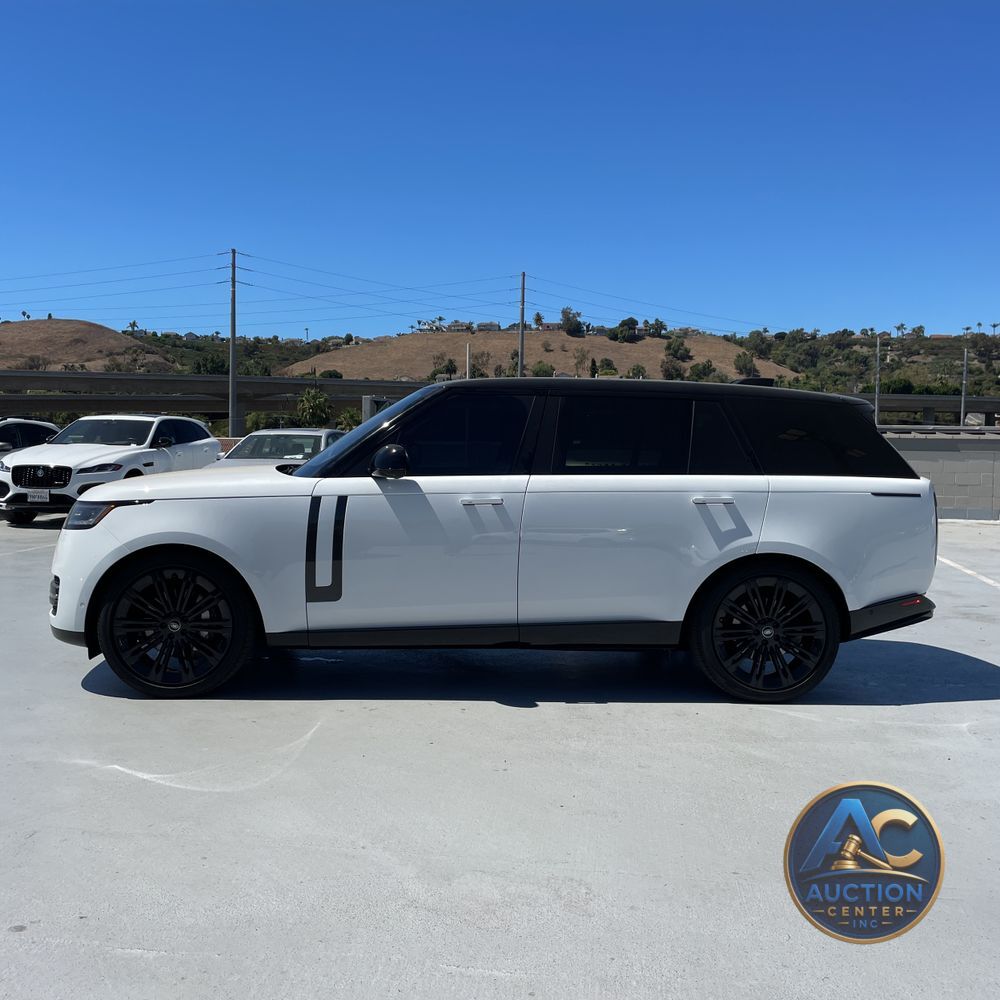 2023 Land Rover Range Rover SE