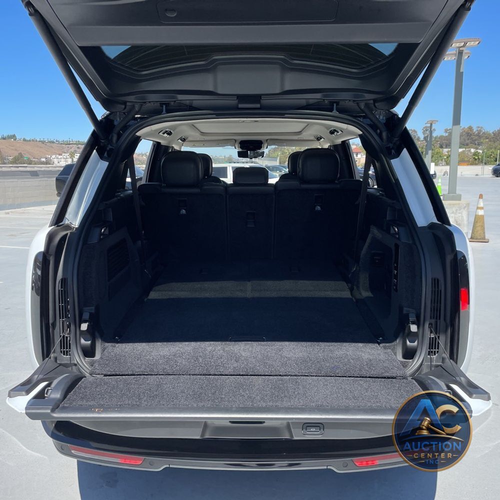 2023 Land Rover Range Rover SE