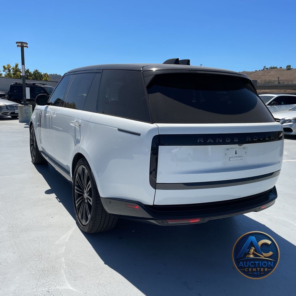 2023 Land Rover Range Rover SE