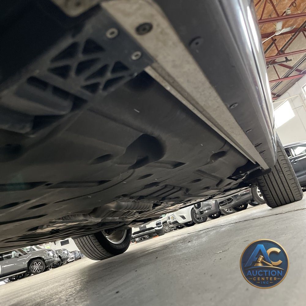 2024 Land Rover Range Rover P400 SE LWB