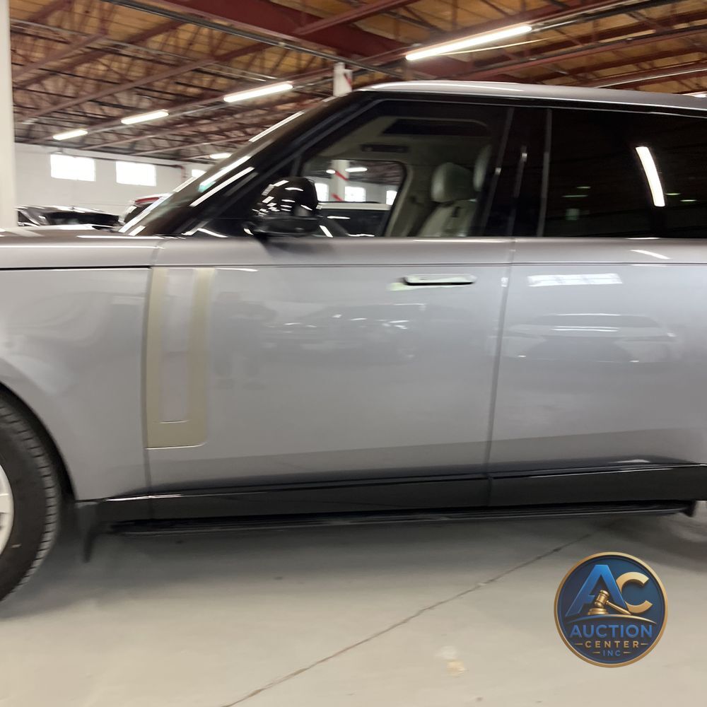 2024 Land Rover Range Rover P400 SE LWB
