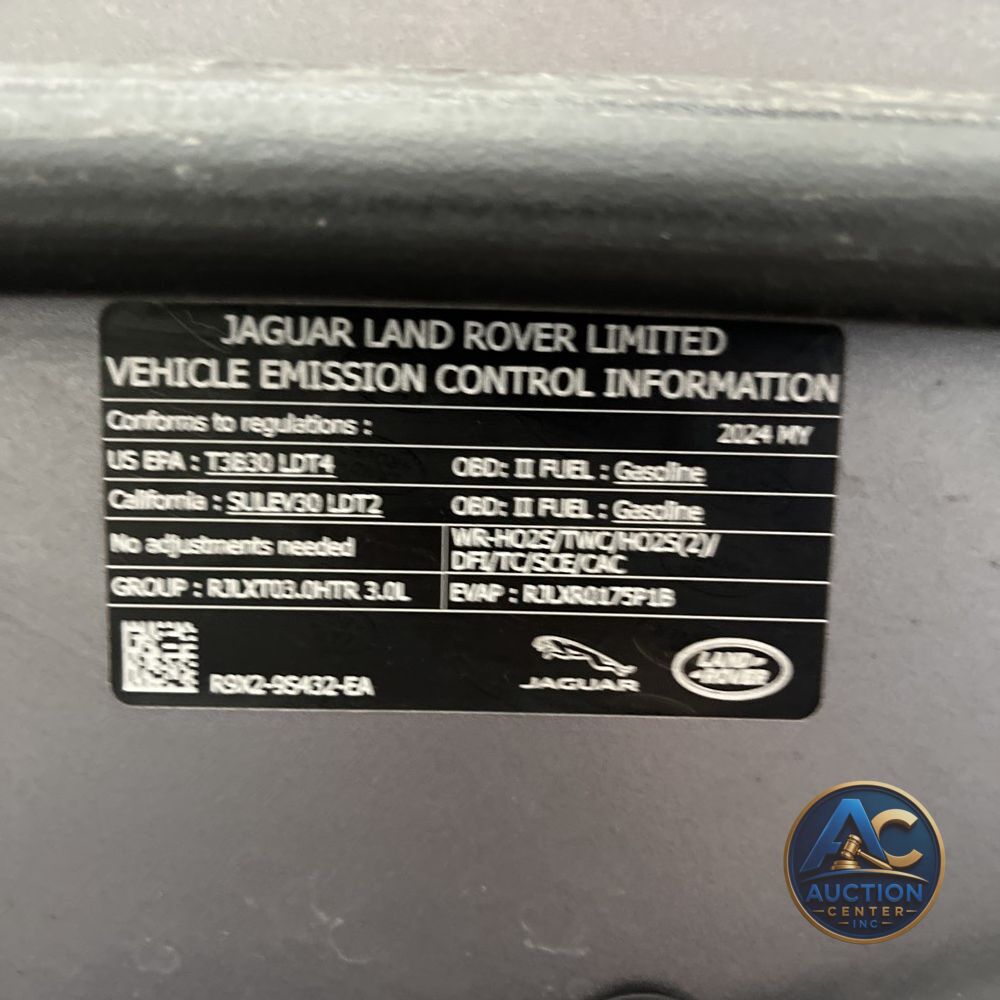 2024 Land Rover Range Rover P400 SE LWB