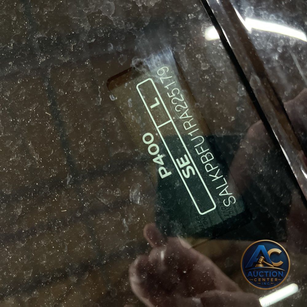 2024 Land Rover Range Rover P400 SE LWB
