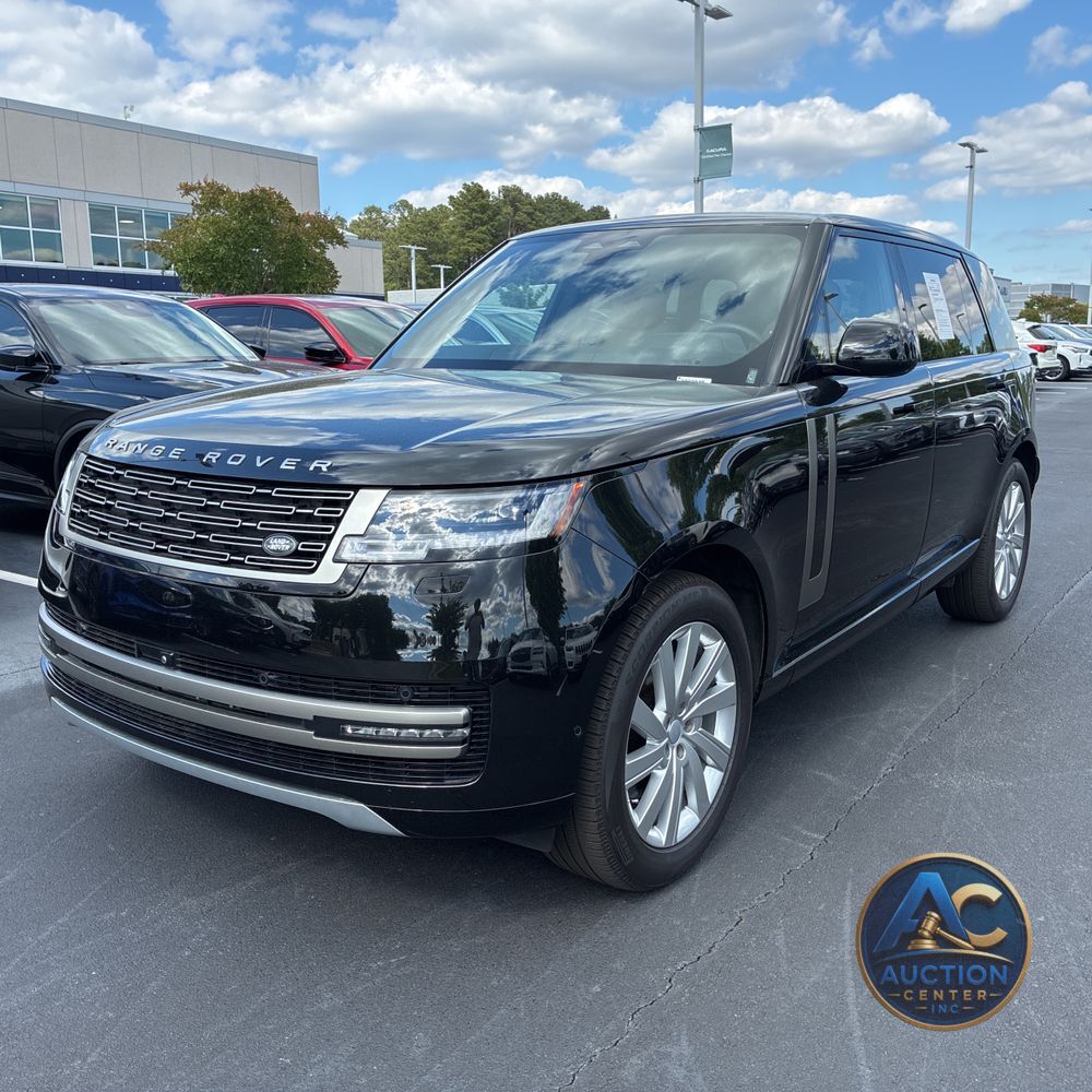 2025 Land Rover Range Rover P400 SE LWB