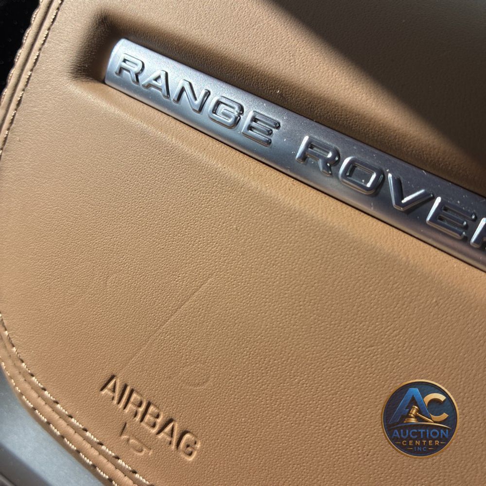 2025 Land Rover Range Rover P400 SE LWB