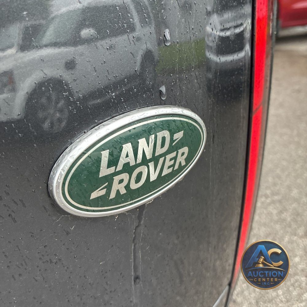 2023 Land Rover Range Rover P400 SE LWB