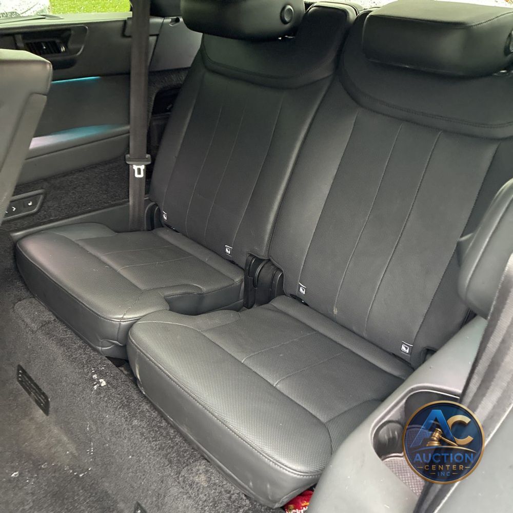 2023 Land Rover Range Rover P400 SE LWB