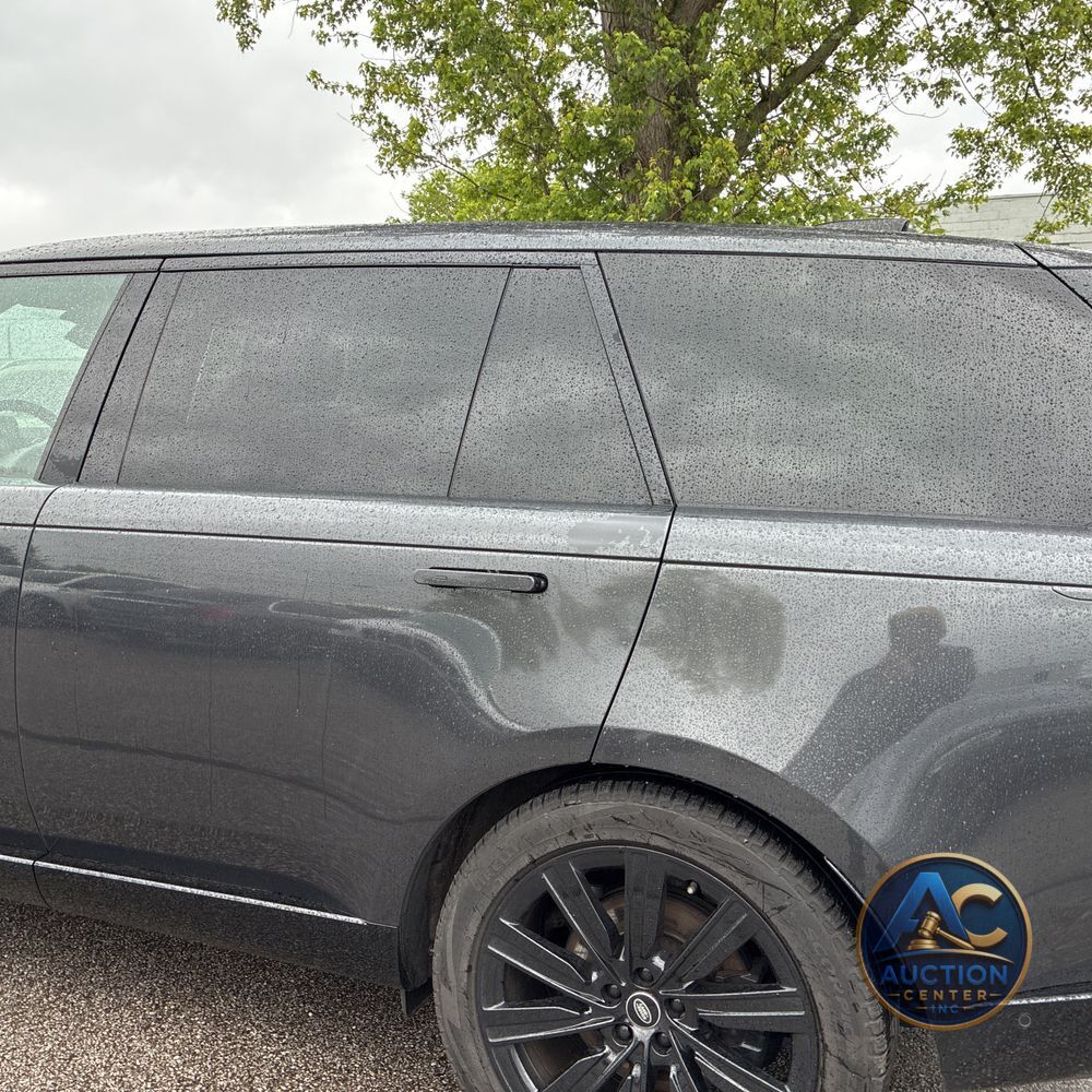 2023 Land Rover Range Rover P400 SE LWB