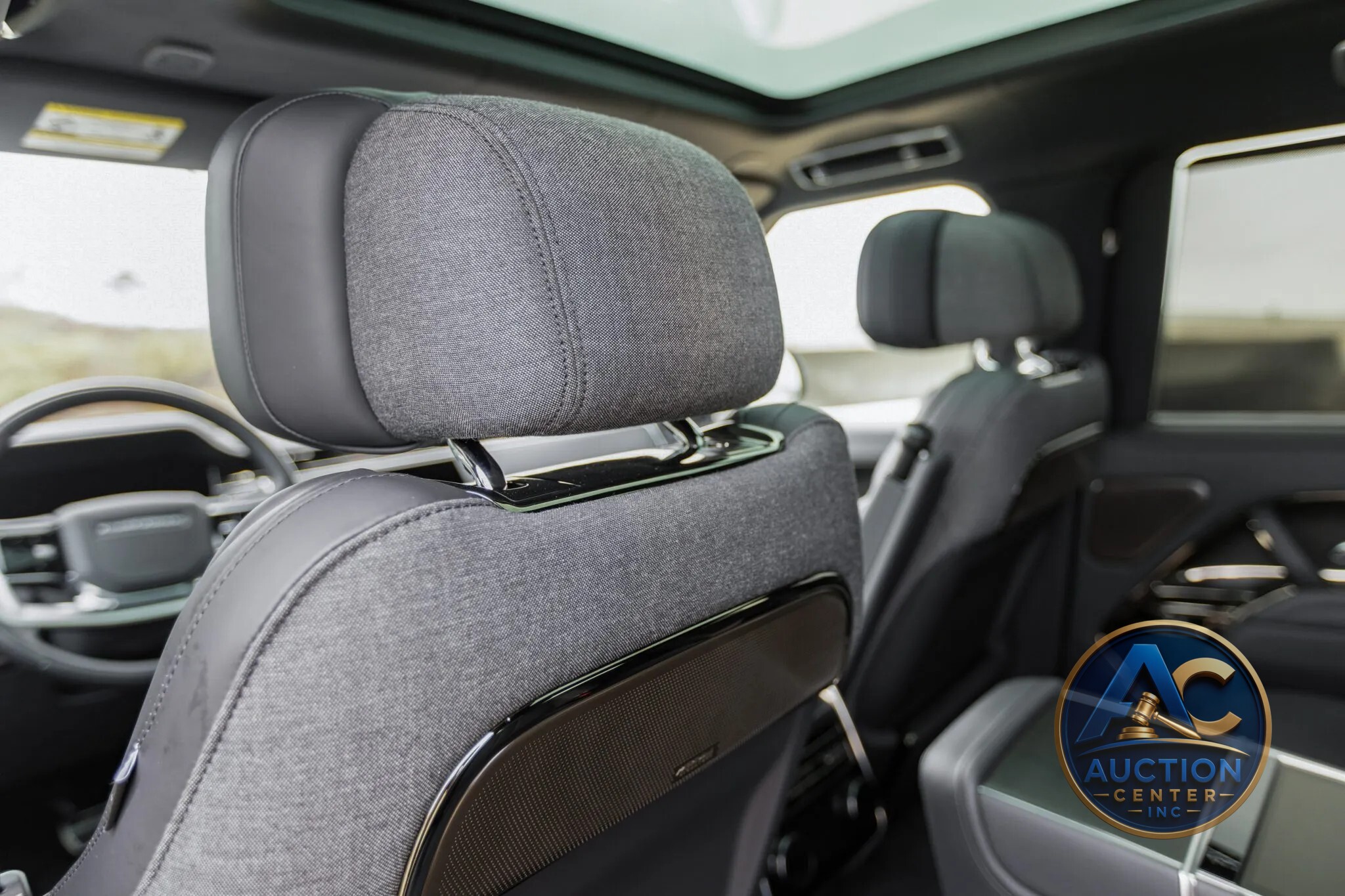 2023 Land Rover Range Rover SV