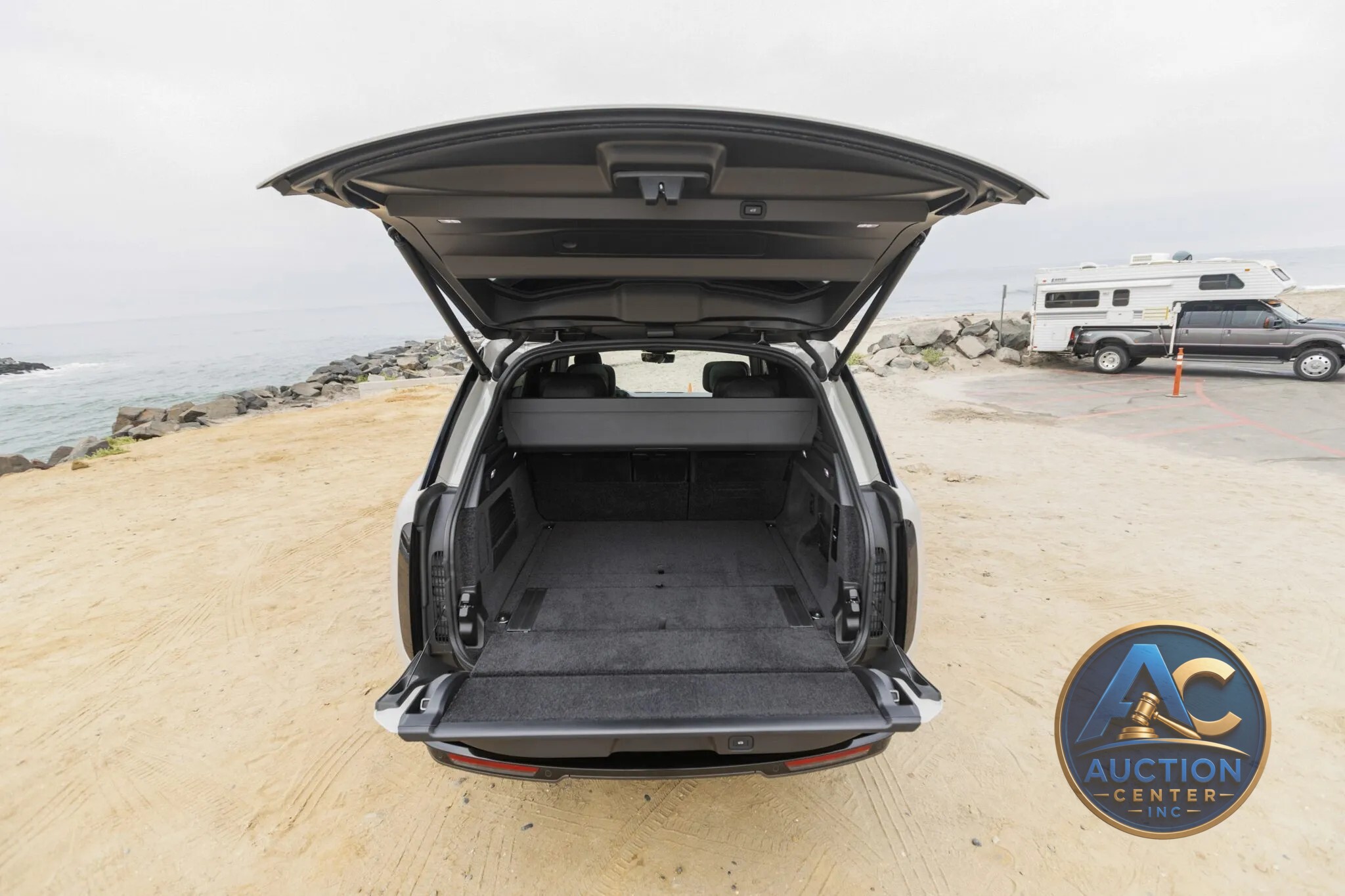 2023 Land Rover Range Rover SV