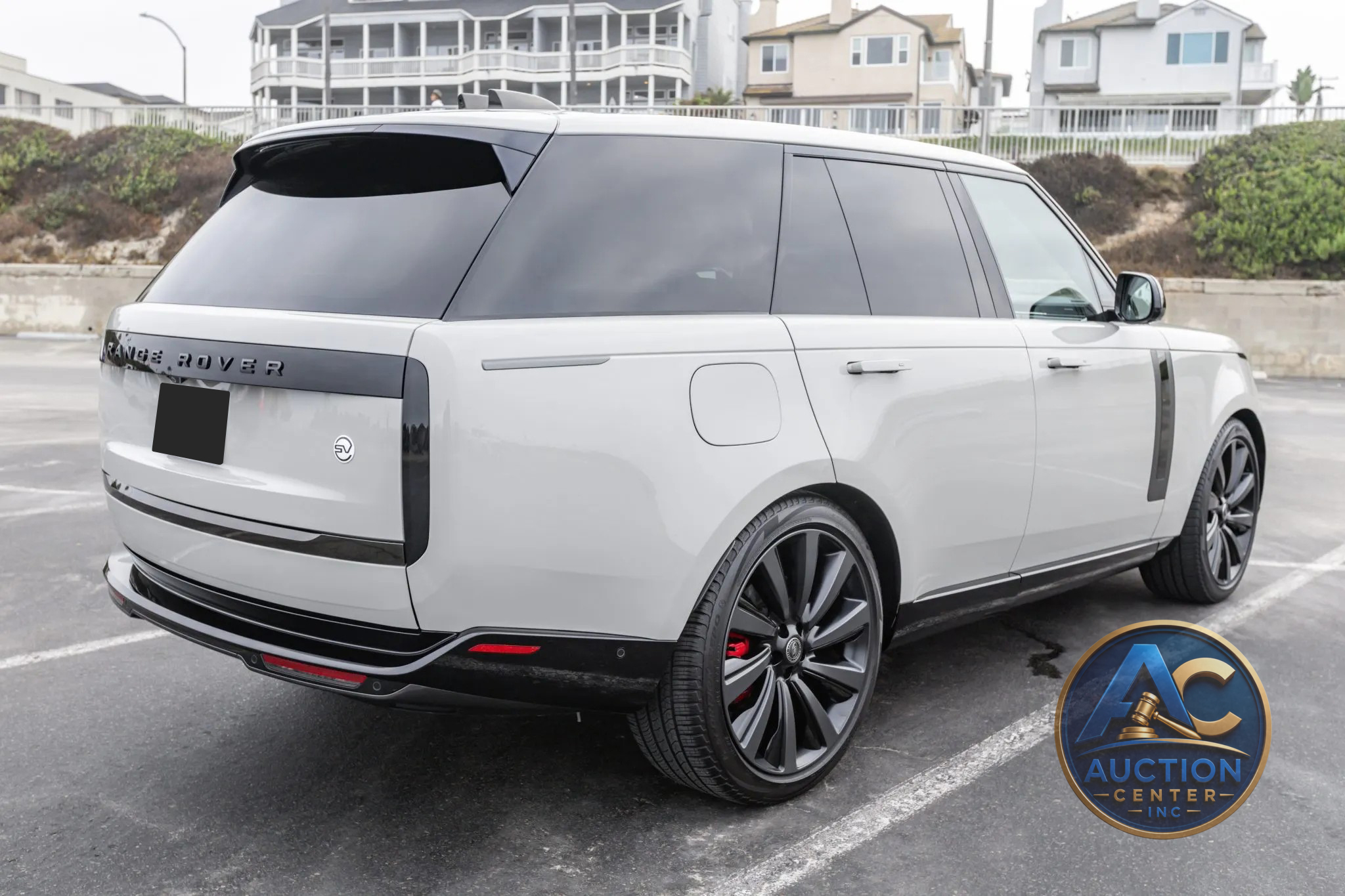 2023 Land Rover Range Rover SV