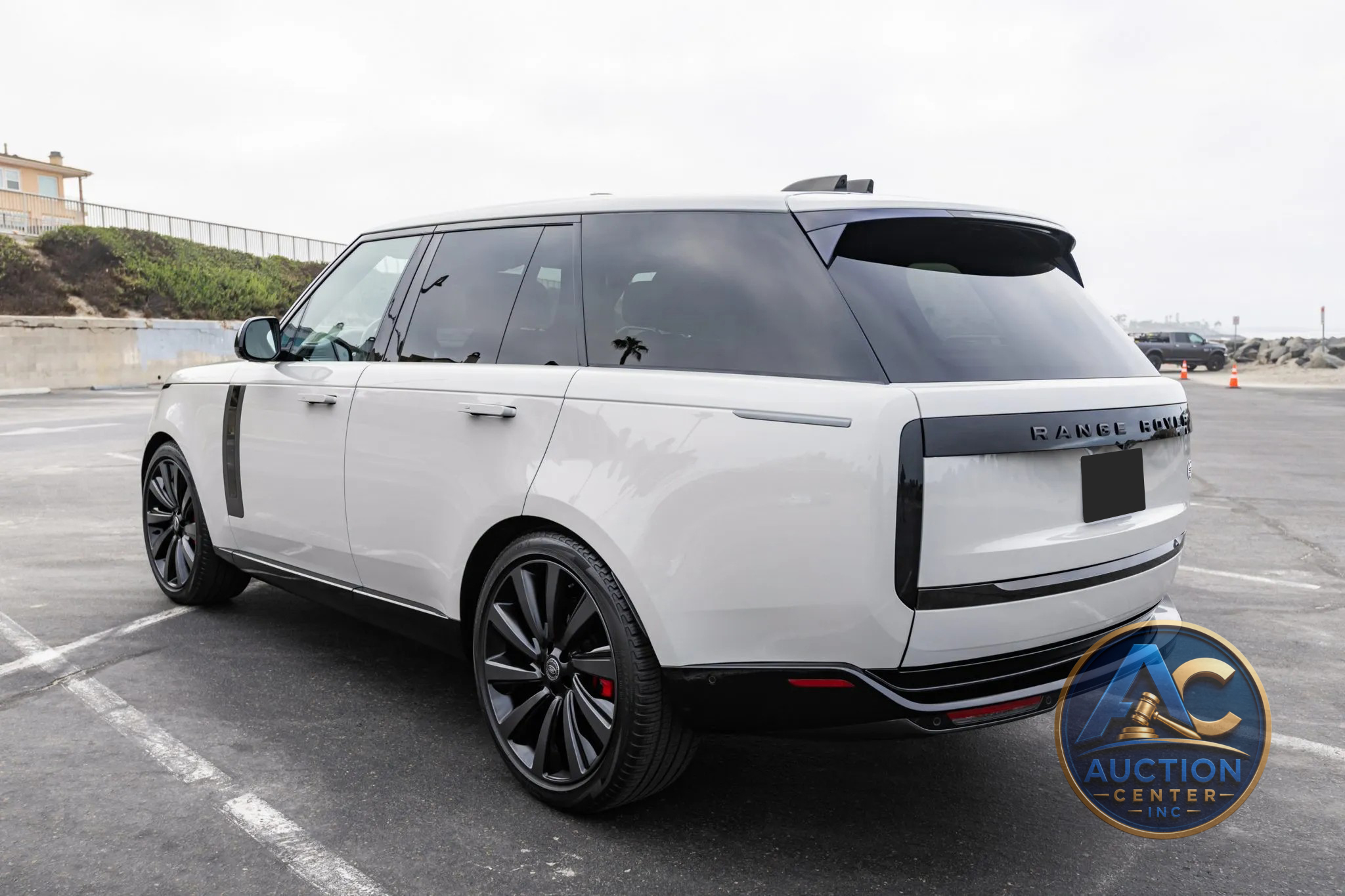 2023 Land Rover Range Rover SV