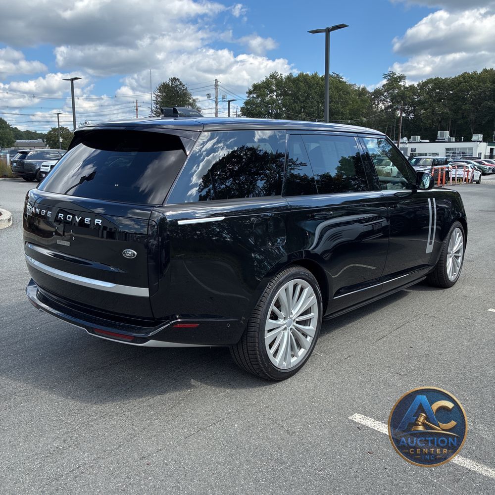 2023 Land Rover Range Rover P530 First Edition LWB