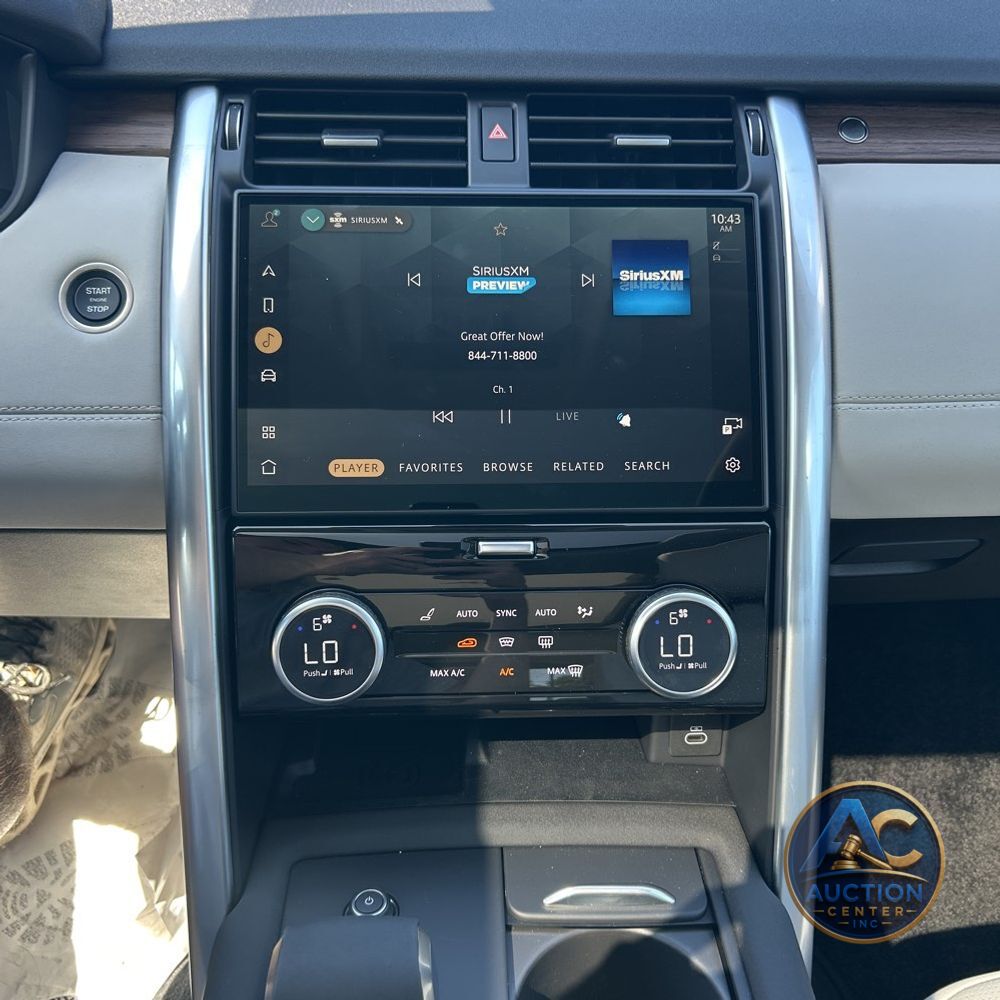 2025 Land Rover Discovery S P300