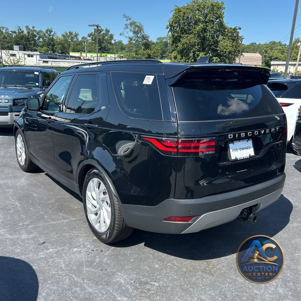 2025 Land Rover Discovery S P300
