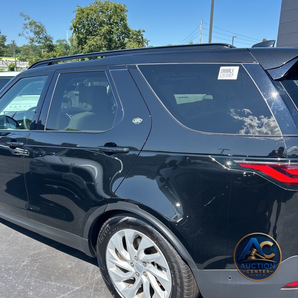 2025 Land Rover Discovery S P300